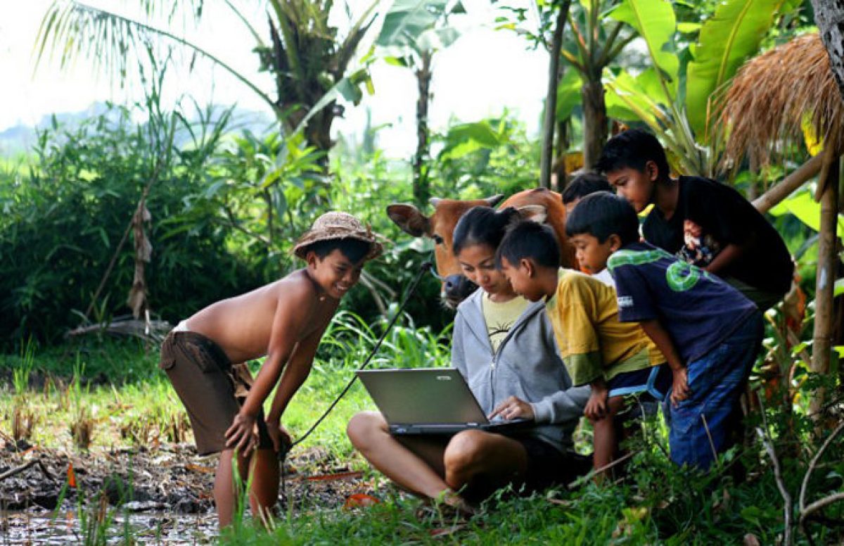 Tenda dan dekorasi acara